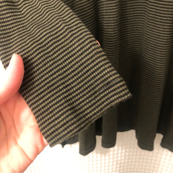 Comfy USA Striped Long Sleeve Turtleneck Tunic Top Green Black Stretch Stripes - Picture 3 of 6